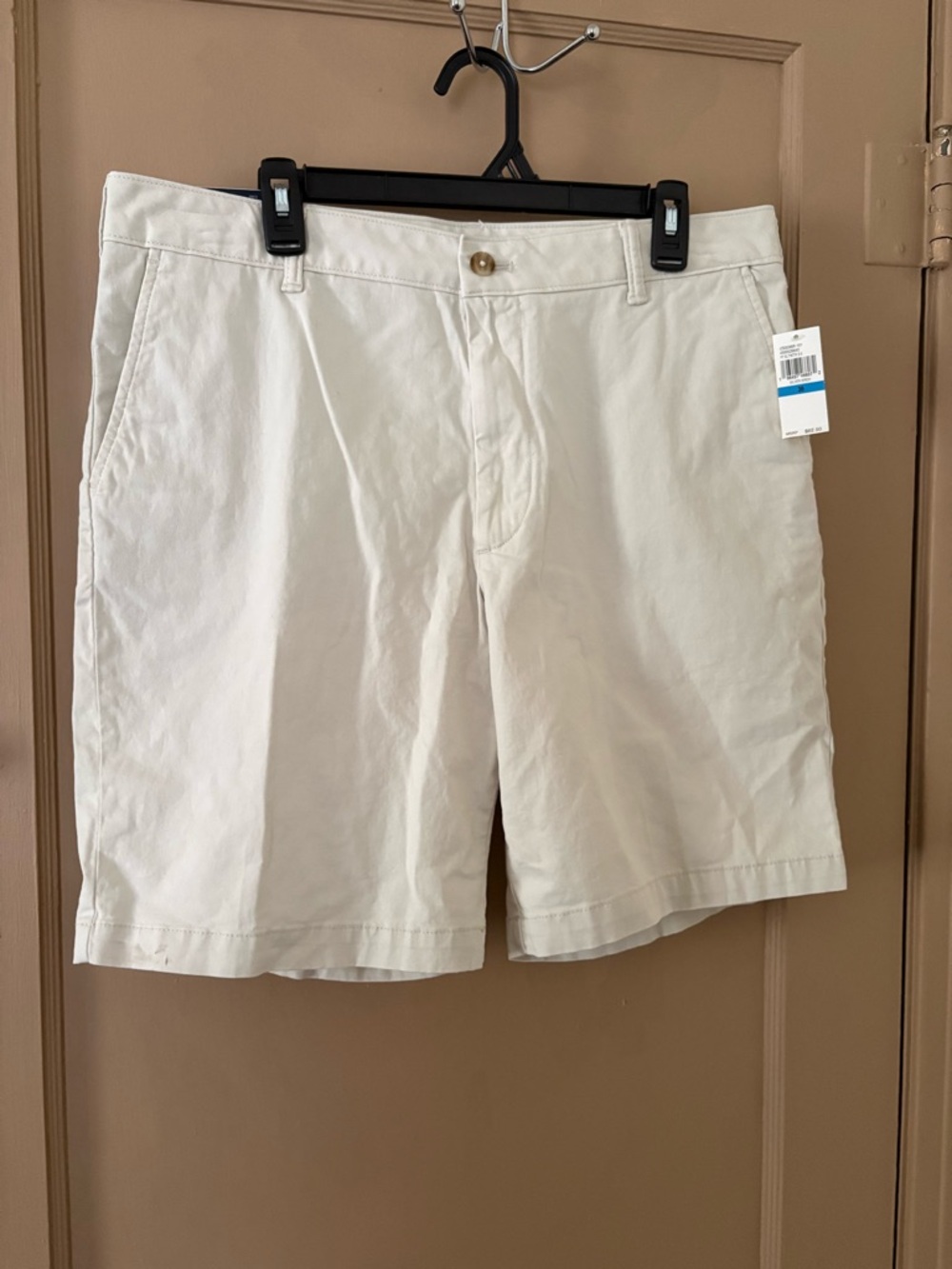 Izod Men's Flat Front Chino Shorts - Off-White